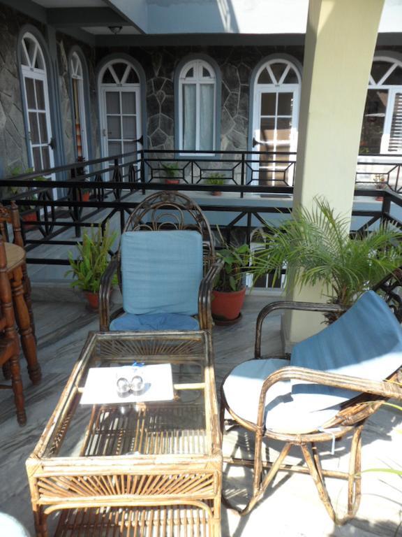 Hotel Nirvana Pokhara Buitenkant foto