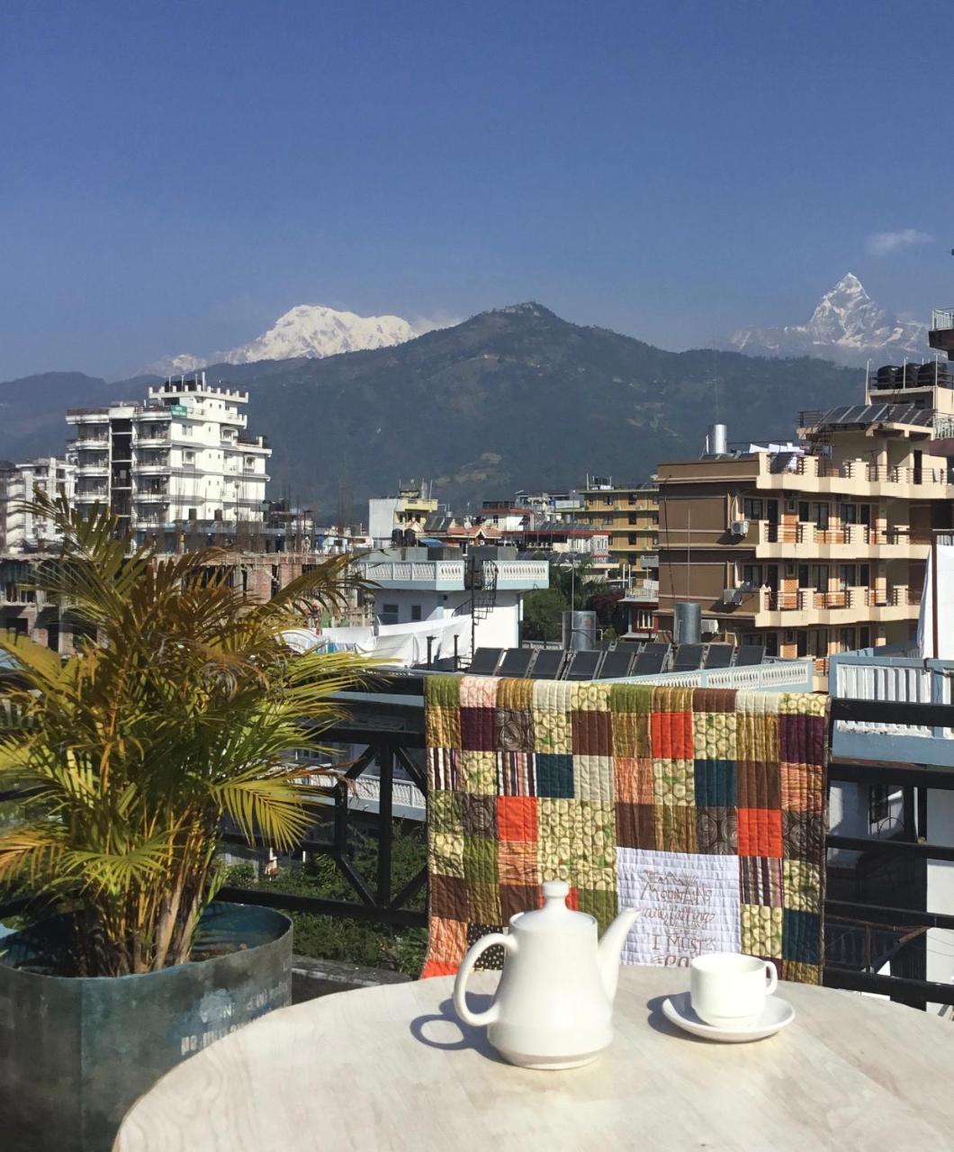 Hotel Nirvana Pokhara Buitenkant foto